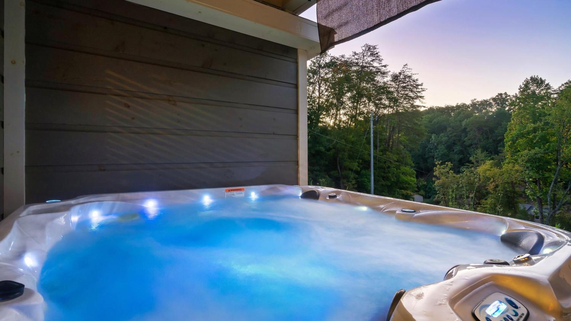 Liberty Lodge - Family Getaway With Pool, Hot Tub, Arcade & Dogs Pigeon Forge Kültér fotó