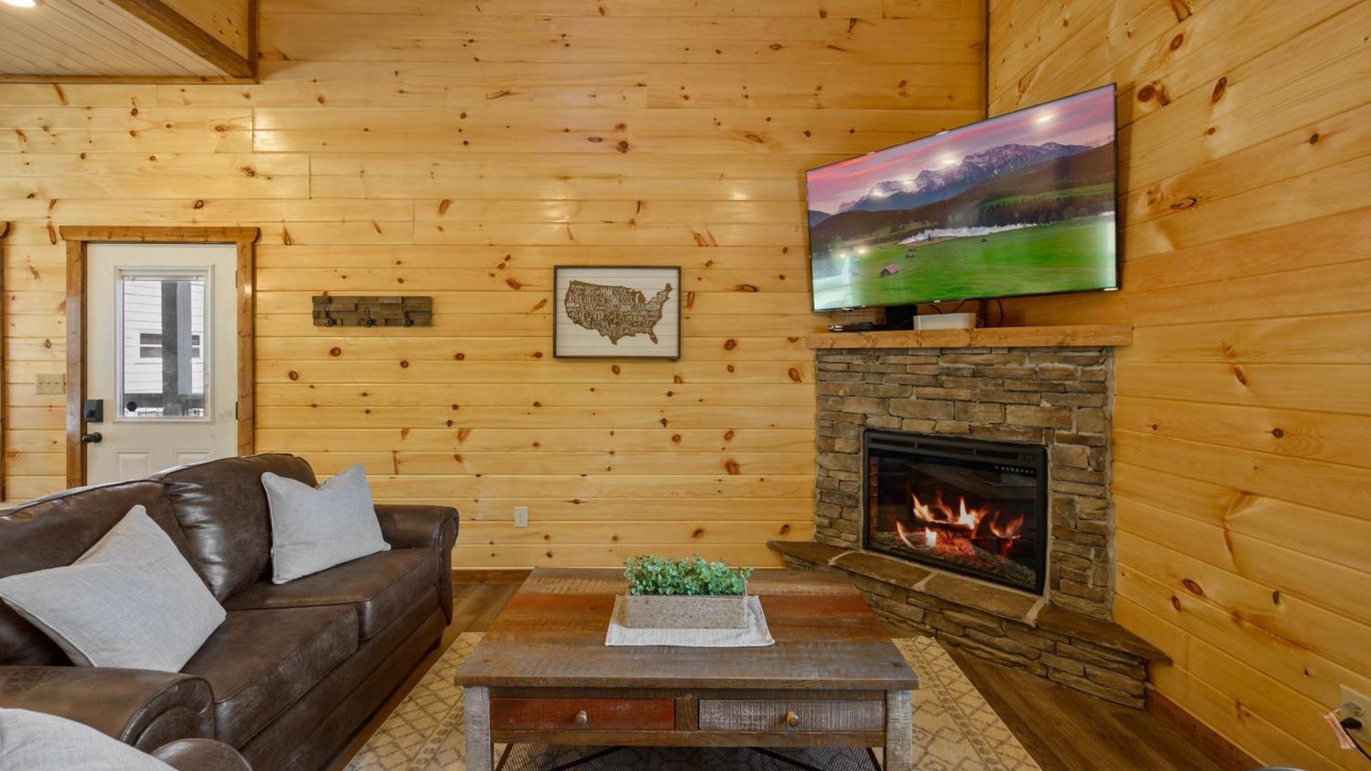 Liberty Lodge - Family Getaway With Pool, Hot Tub, Arcade & Dogs Pigeon Forge Kültér fotó